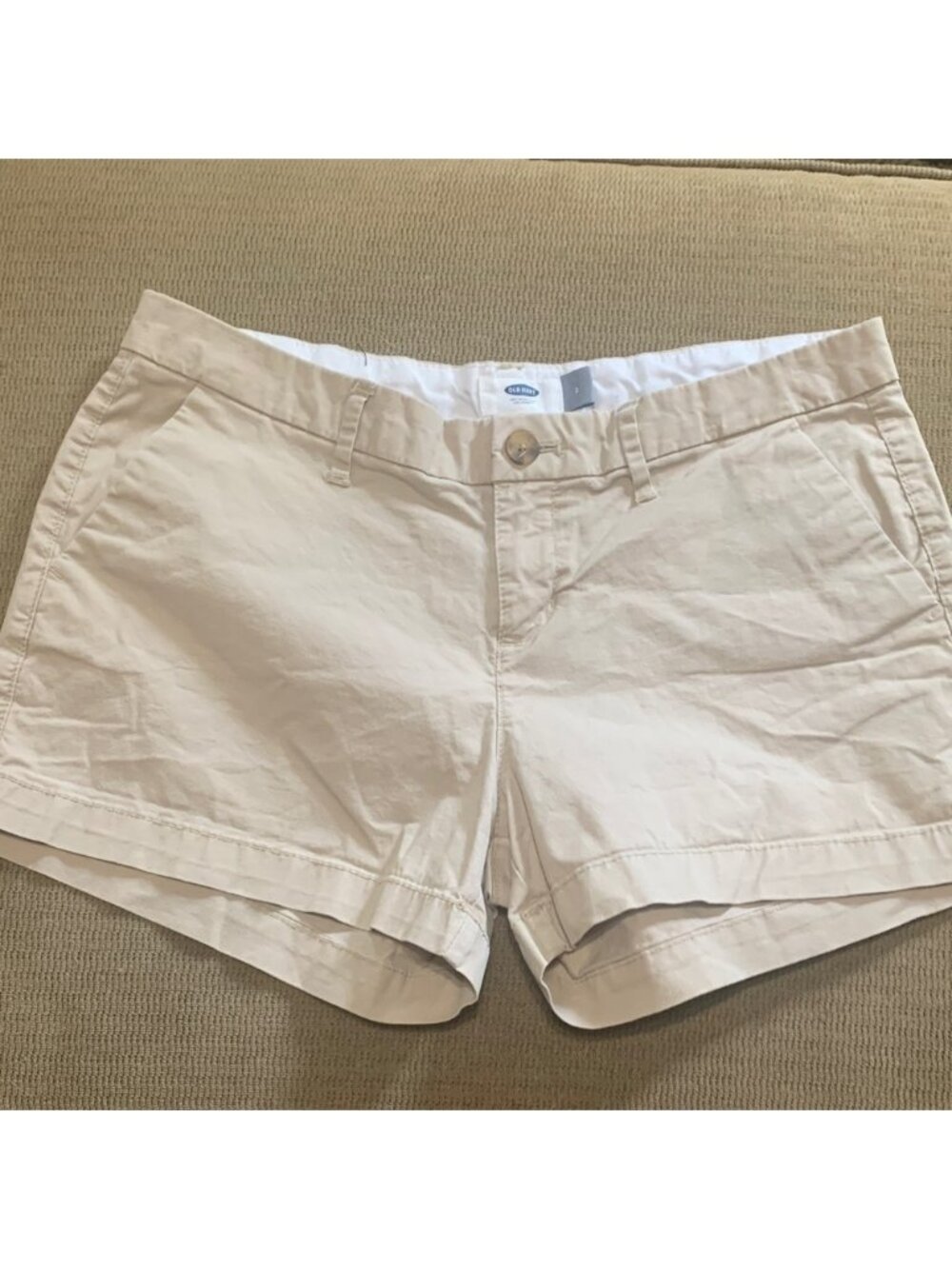 Old Navy Cream Chino Shorts